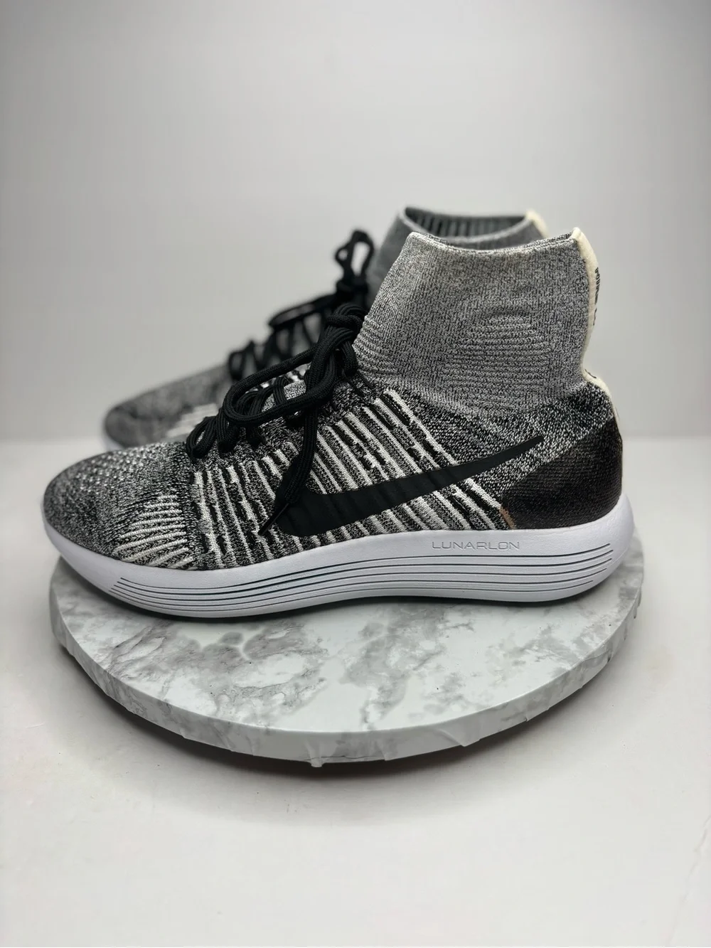 Size 9 - Nike LunarEpic Flyknit Oreo